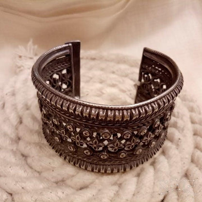 Sterling silver Handcrafted Broad Antique Look Bracelet-2